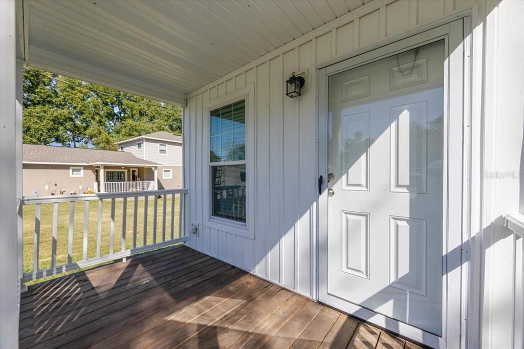 For Rent: $1,850 (3 beds, 2 baths, 1027 Square Feet)