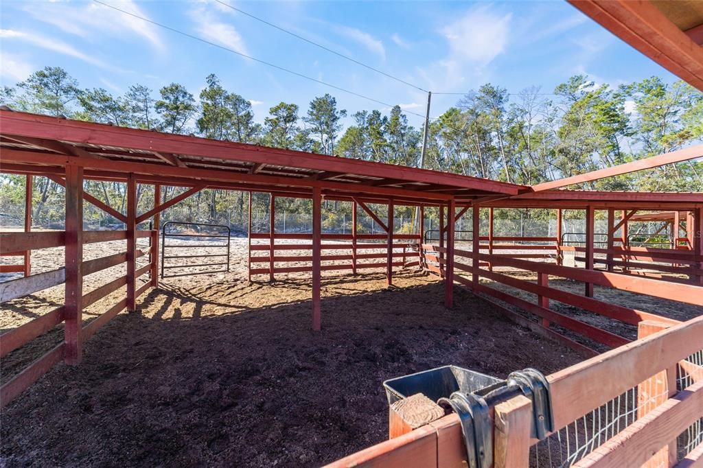 На продажу: $2,500,000 (2 спален, 2 ванн, 1155 Квадратных фут)