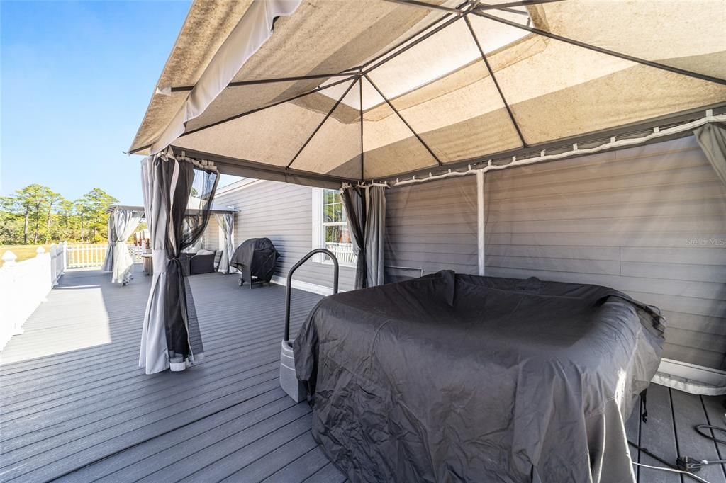 На продажу: $2,500,000 (2 спален, 2 ванн, 1155 Квадратных фут)