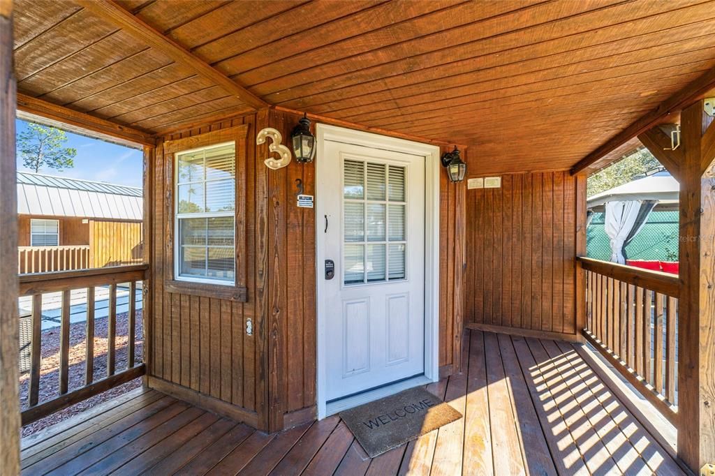 На продажу: $2,500,000 (2 спален, 2 ванн, 1155 Квадратных фут)