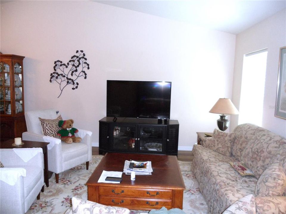 待售: $334,900 (3 贝兹, 2 浴室, 1693 平方英尺)