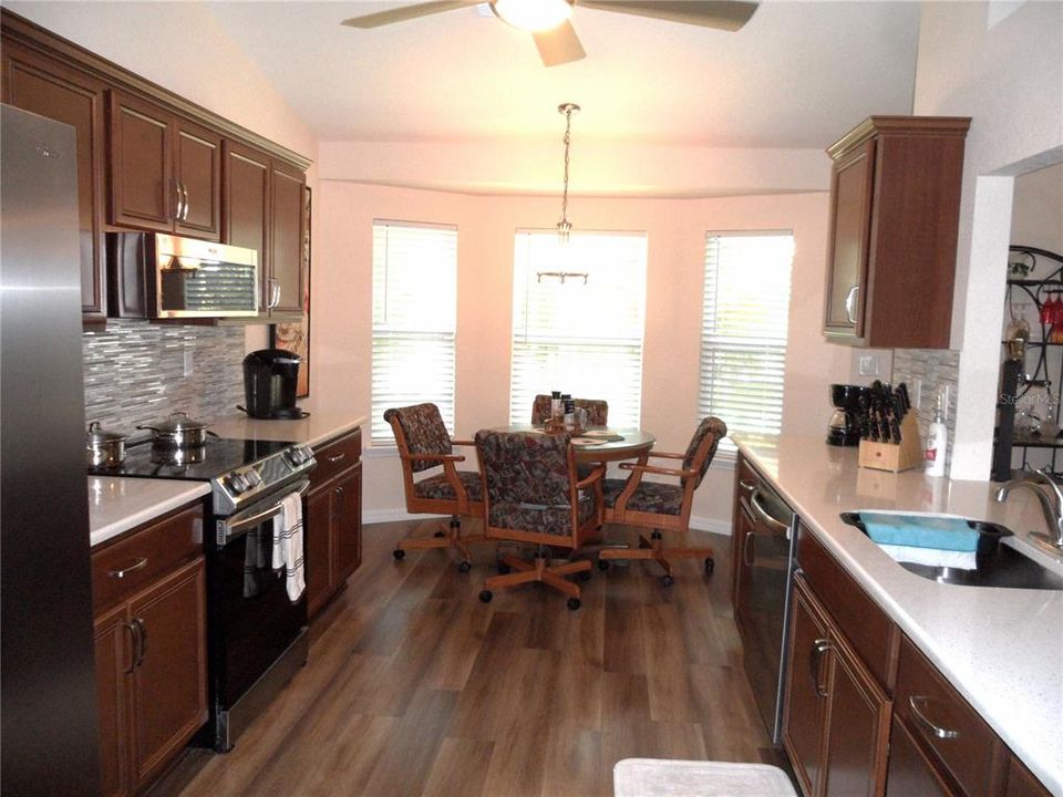 待售: $334,900 (3 贝兹, 2 浴室, 1693 平方英尺)