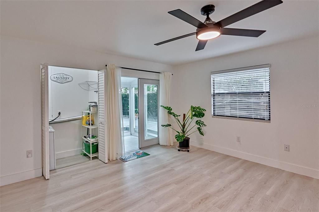 待售: $215,000 (2 贝兹, 2 浴室, 1016 平方英尺)