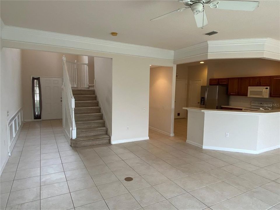 For Rent: $2,300 (3 beds, 2 baths, 1845 Square Feet)