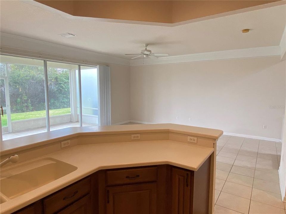 For Rent: $2,300 (3 beds, 2 baths, 1845 Square Feet)