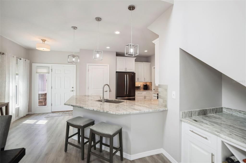 For Sale: $407,000 (3 beds, 2 baths, 1991 Square Feet)