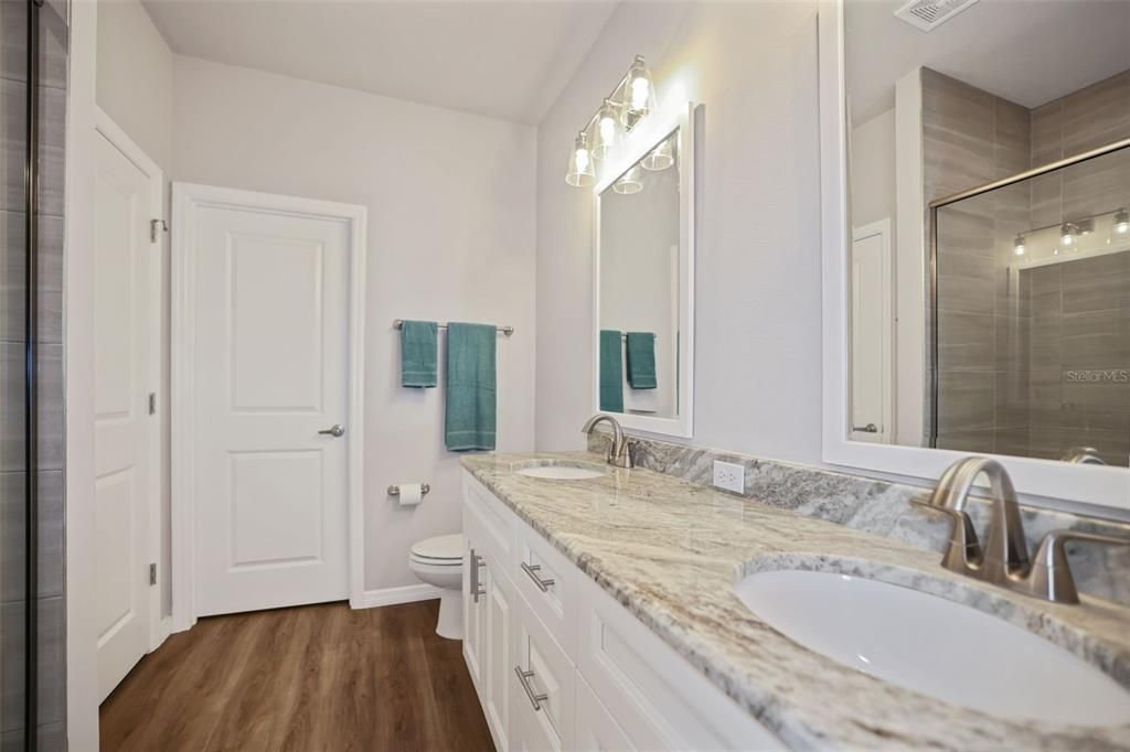 For Sale: $407,000 (3 beds, 2 baths, 1991 Square Feet)