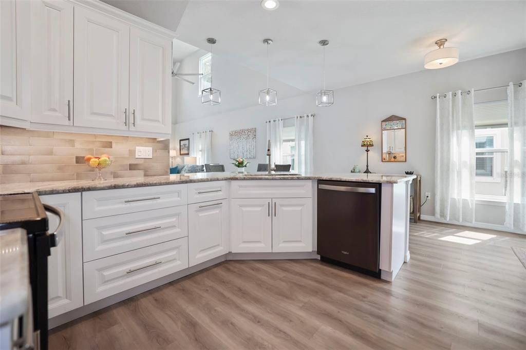 For Sale: $407,000 (3 beds, 2 baths, 1991 Square Feet)