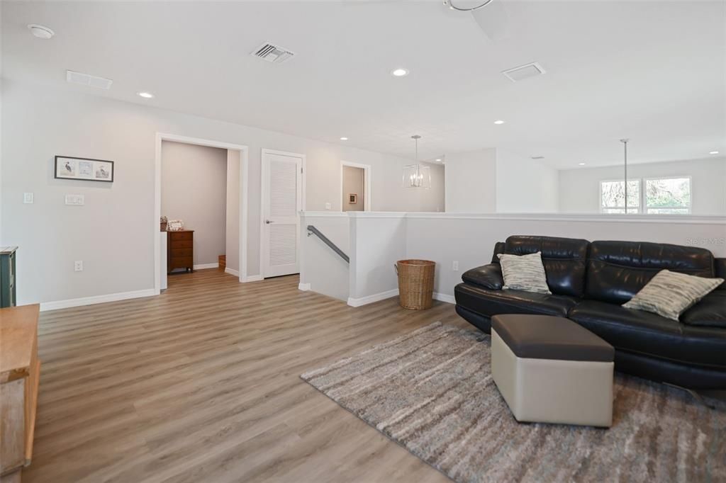 For Sale: $407,000 (3 beds, 2 baths, 1991 Square Feet)