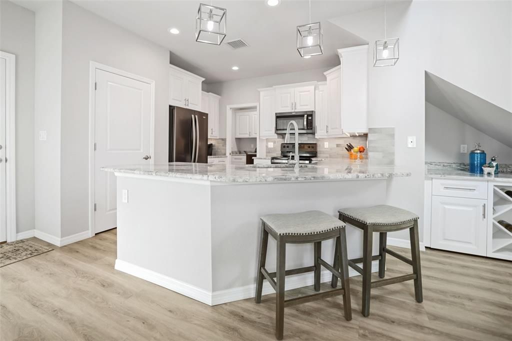 For Sale: $407,000 (3 beds, 2 baths, 1991 Square Feet)