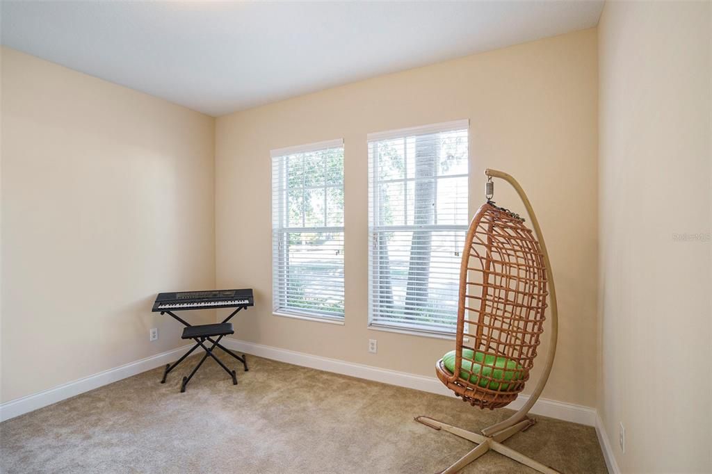 For Sale: $339,000 (3 beds, 2 baths, 1946 Square Feet)