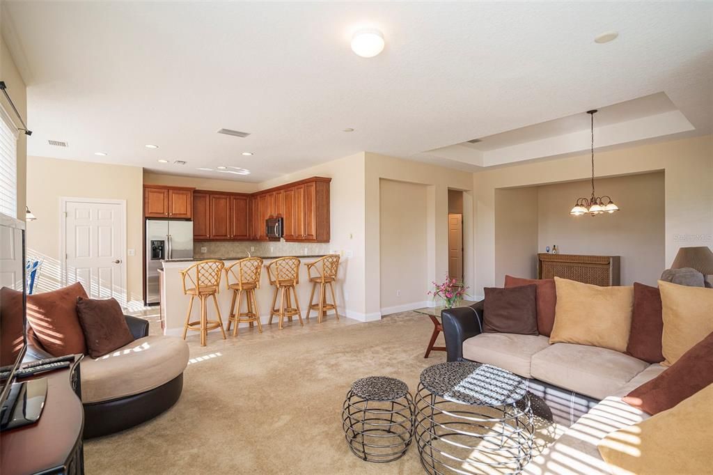 For Sale: $339,000 (3 beds, 2 baths, 1946 Square Feet)