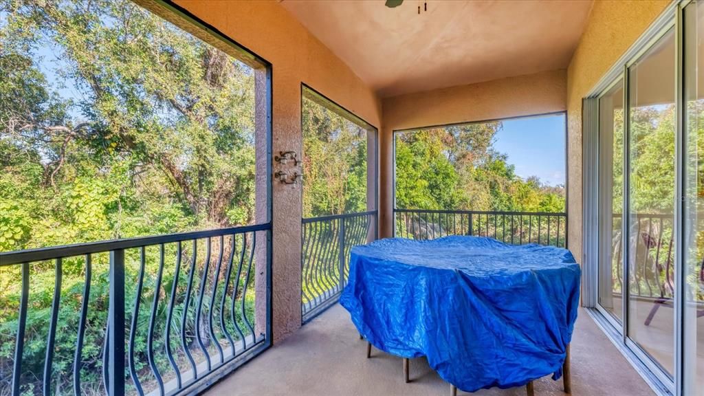 En Venta: $1,150,000 (4 camas, 3 baños, 2719 Pies cuadrados)