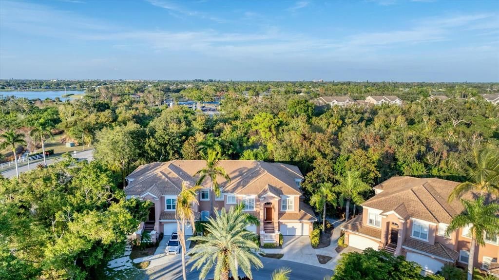 En Venta: $1,150,000 (4 camas, 3 baños, 2719 Pies cuadrados)