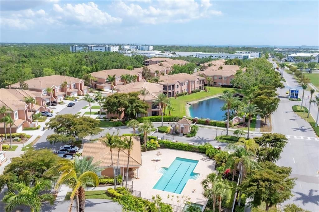 En Venta: $1,150,000 (4 camas, 3 baños, 2719 Pies cuadrados)