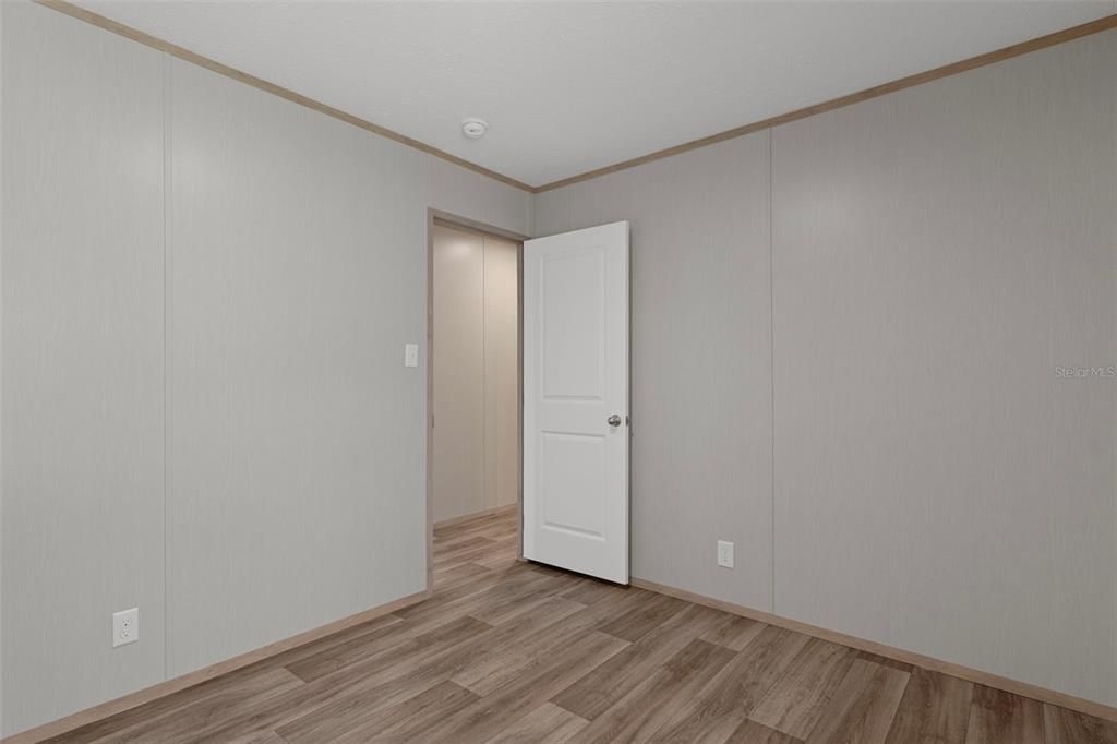 For Sale: $499,000 (5 beds, 3 baths, 2001 Square Feet)