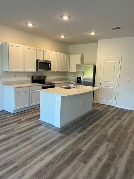 En Renta: $2,400 (3 camas, 2 baños, 1463 Pies cuadrados)