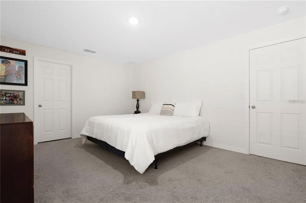 For Rent: $2,200 (4 beds, 2 baths, 1791 Square Feet)