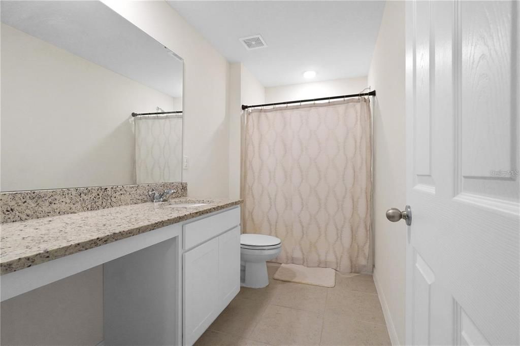 For Rent: $2,200 (4 beds, 2 baths, 1791 Square Feet)