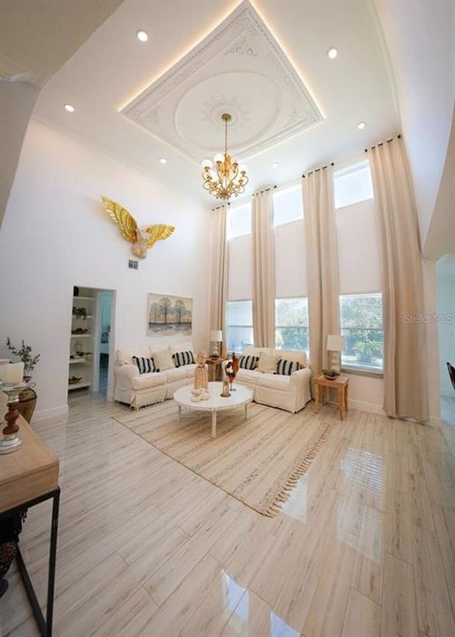 En Venta: $1,190,000 (6 camas, 5 baños, 4305 Pies cuadrados)