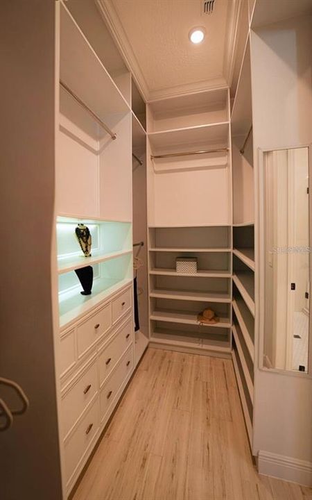 En Venta: $1,190,000 (6 camas, 5 baños, 4305 Pies cuadrados)