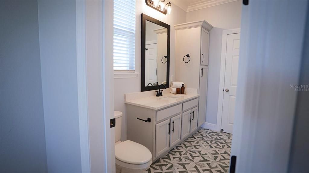 En Venta: $1,190,000 (6 camas, 5 baños, 4305 Pies cuadrados)