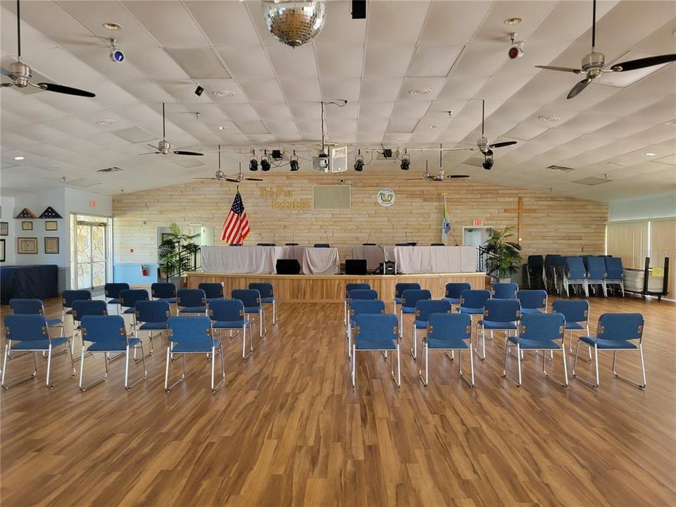 For Sale: $195,000 (2 beds, 2 baths, 1175 Square Feet)