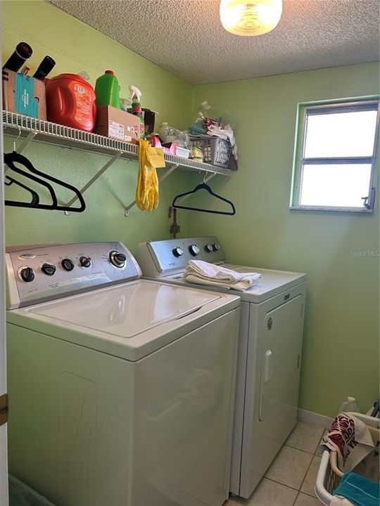 For Sale: $195,000 (2 beds, 2 baths, 1175 Square Feet)