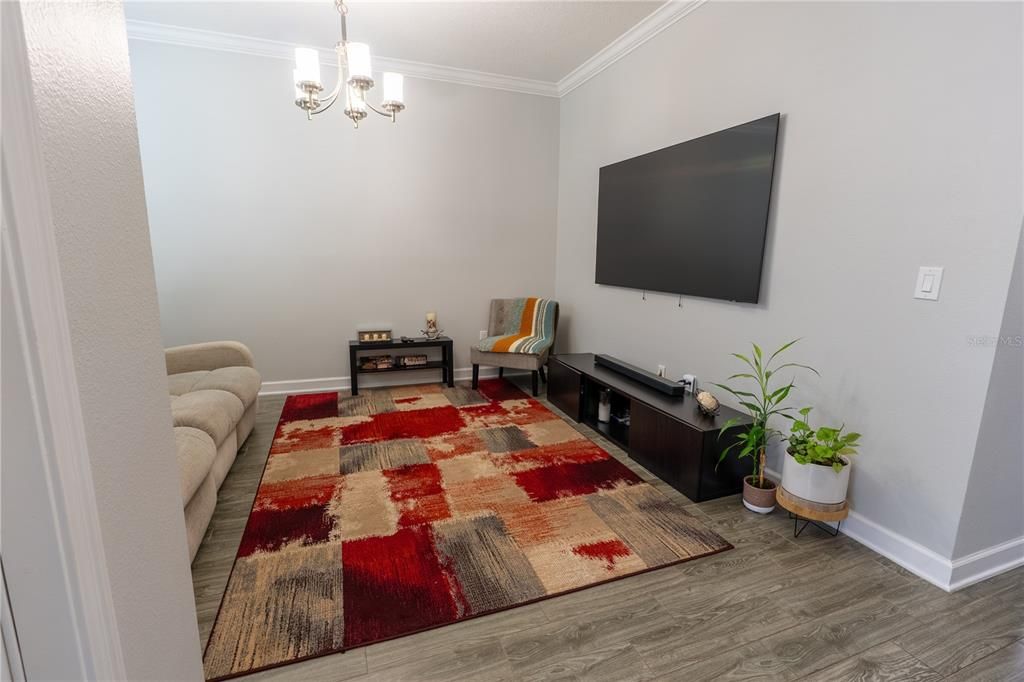 На продажу: $590,000 (5 спален, 3 ванн, 2461 Квадратных фут)