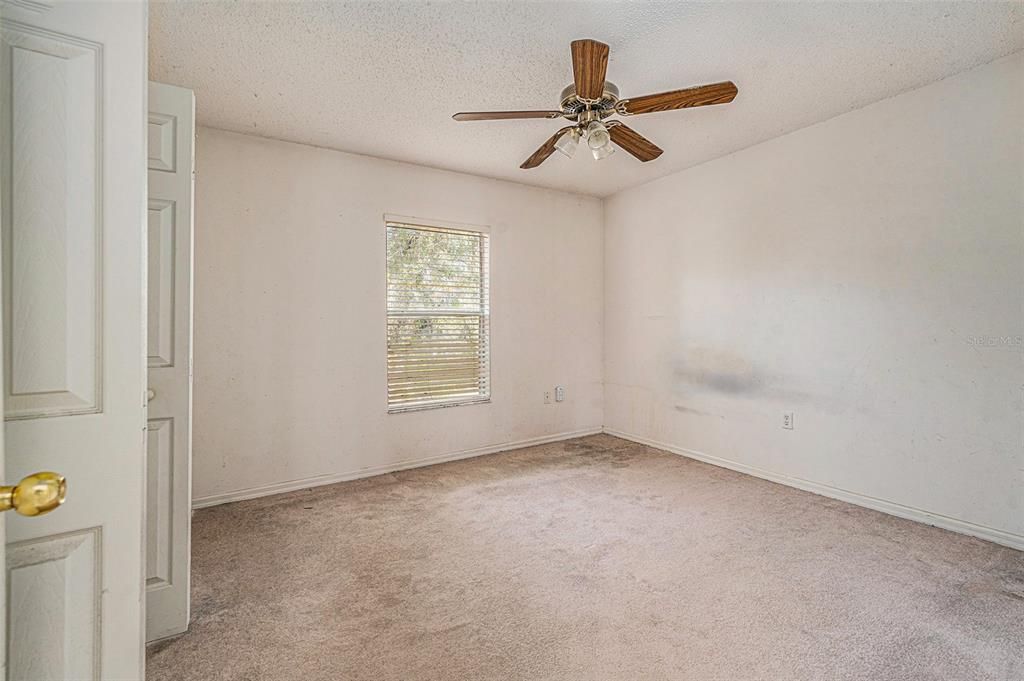 For Sale: $269,950 (3 beds, 2 baths, 2027 Square Feet)