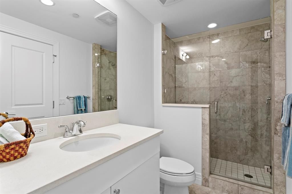 For Sale: $995,000 (2 beds, 2 baths, 1711 Square Feet)