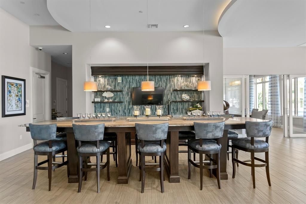 For Sale: $995,000 (2 beds, 2 baths, 1711 Square Feet)