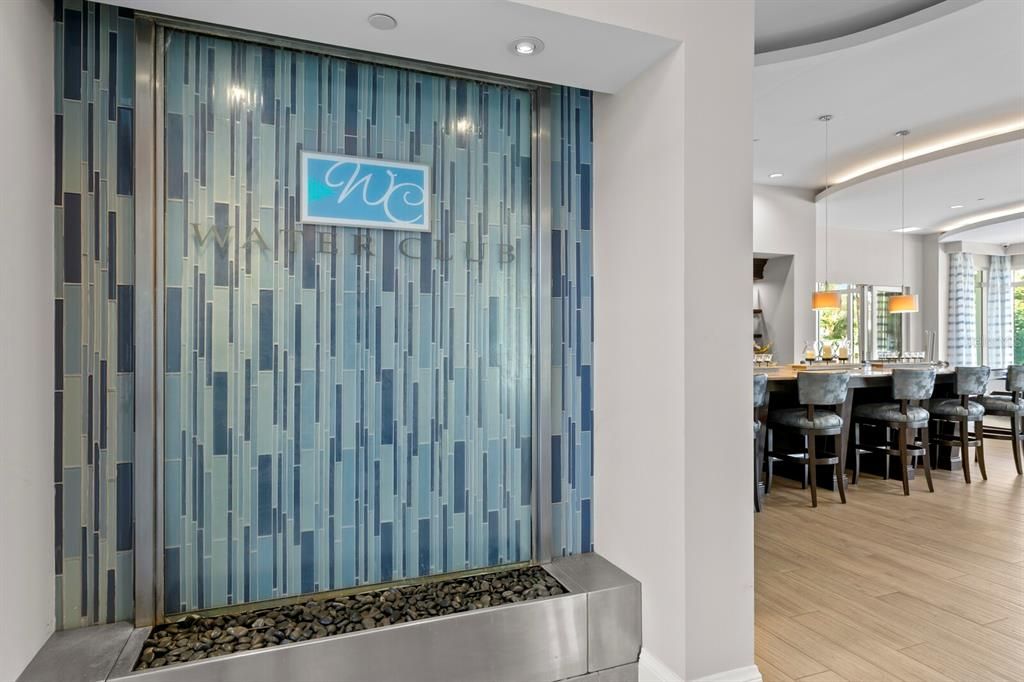 For Sale: $995,000 (2 beds, 2 baths, 1711 Square Feet)