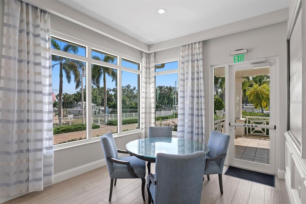 For Sale: $995,000 (2 beds, 2 baths, 1711 Square Feet)