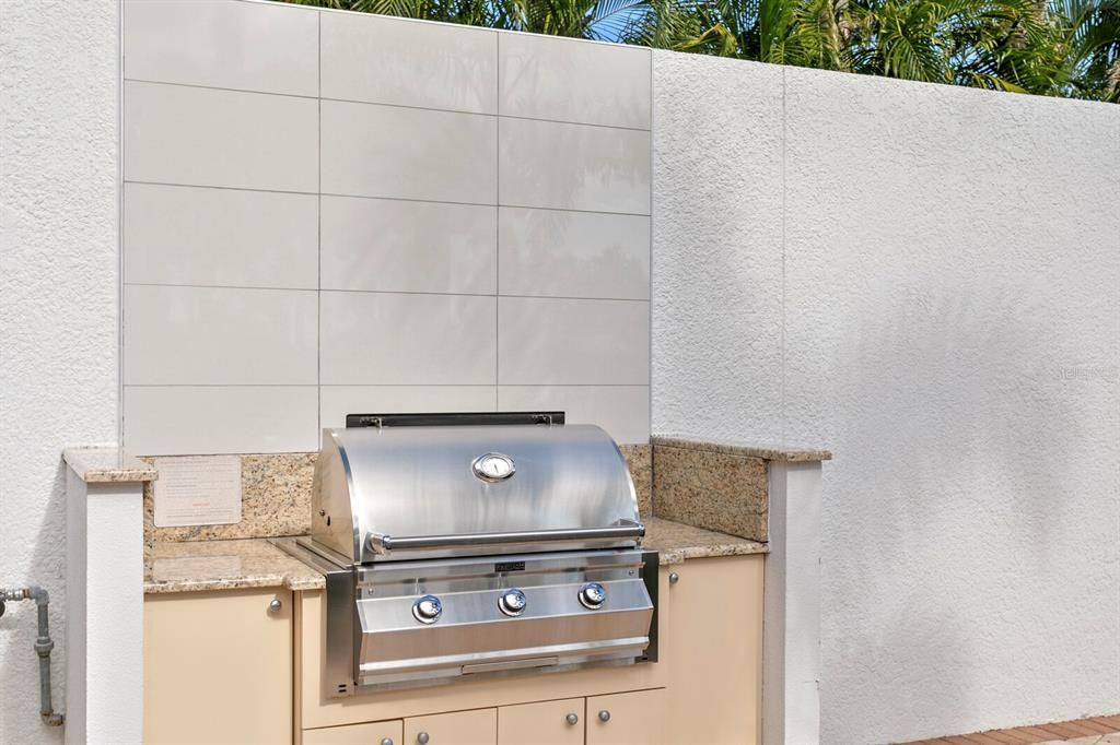 For Sale: $995,000 (2 beds, 2 baths, 1711 Square Feet)