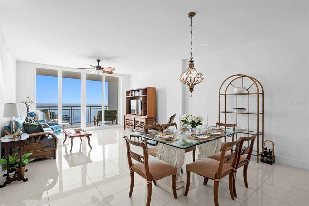 For Sale: $995,000 (2 beds, 2 baths, 1711 Square Feet)