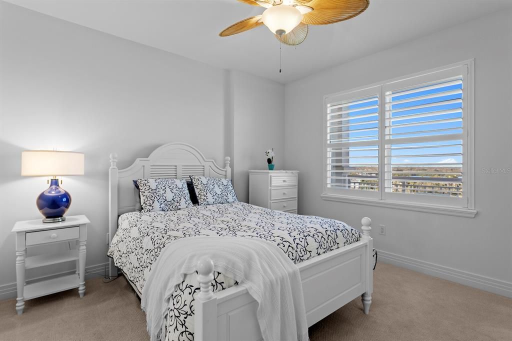 For Sale: $995,000 (2 beds, 2 baths, 1711 Square Feet)