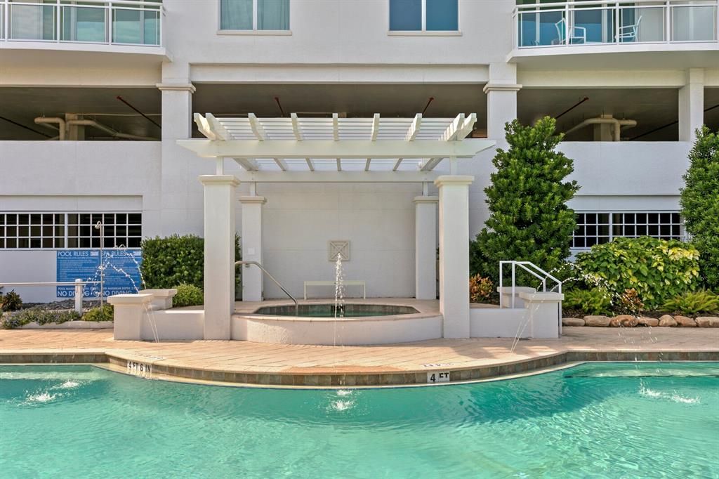 For Sale: $995,000 (2 beds, 2 baths, 1711 Square Feet)