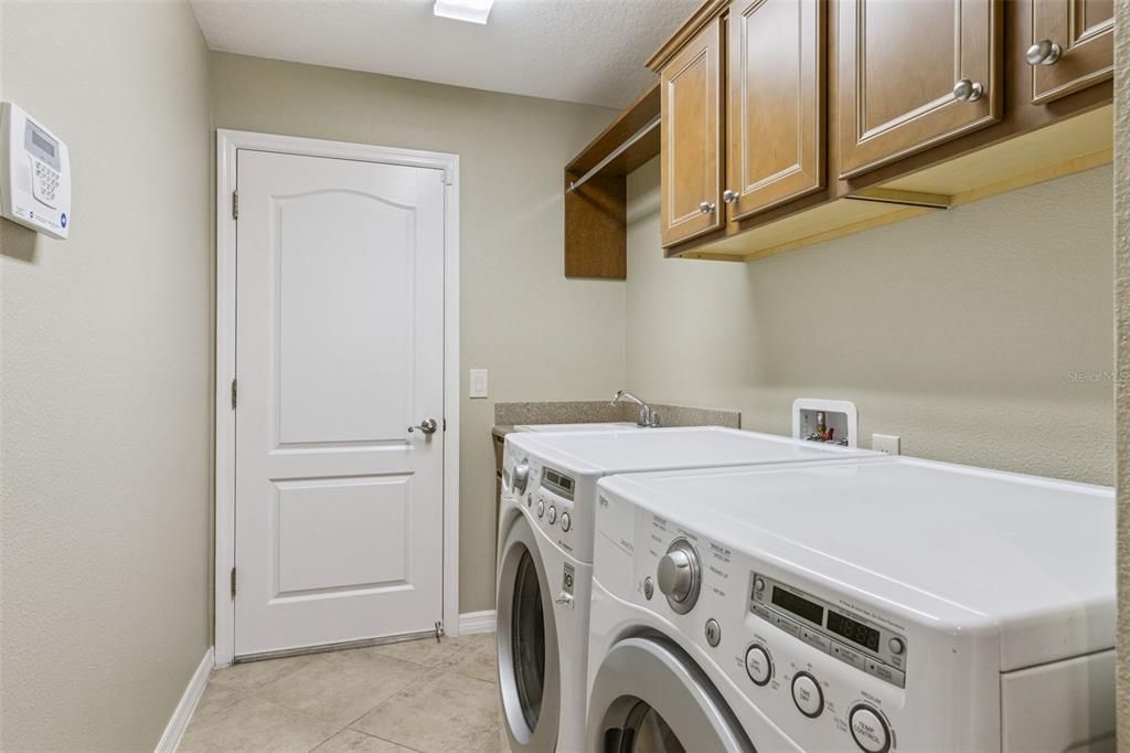 На продажу: $875,000 (3 спален, 2 ванн, 1956 Квадратных фут)