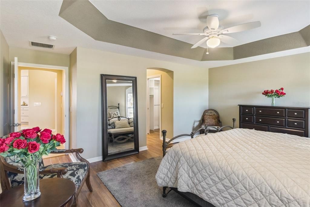 На продажу: $875,000 (3 спален, 2 ванн, 1956 Квадратных фут)