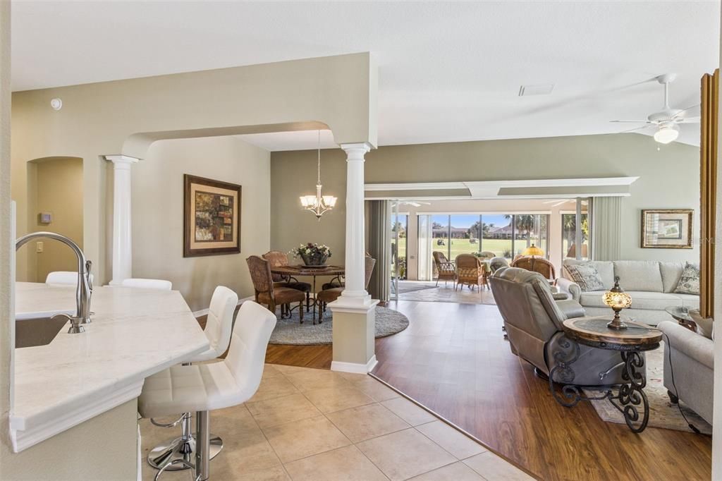 На продажу: $875,000 (3 спален, 2 ванн, 1956 Квадратных фут)