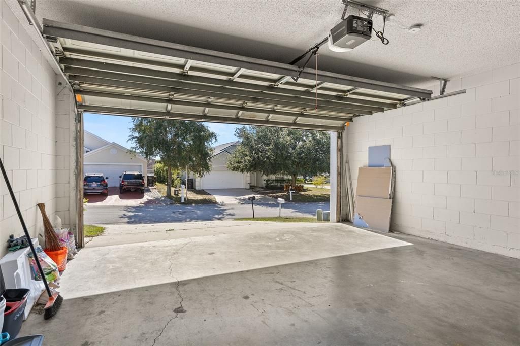 Active With Contract: $365,000 (4 beds, 2 baths, 1677 Square Feet)