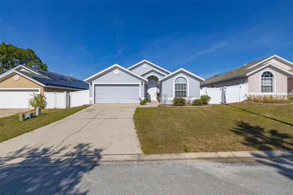 Active With Contract: $365,000 (4 beds, 2 baths, 1677 Square Feet)