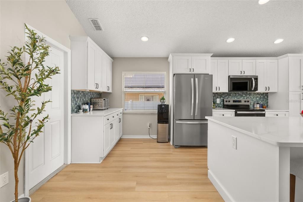 Active With Contract: $365,000 (4 beds, 2 baths, 1677 Square Feet)