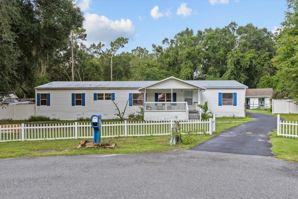 待售: $254,900 (4 贝兹, 2 浴室, 2356 平方英尺)