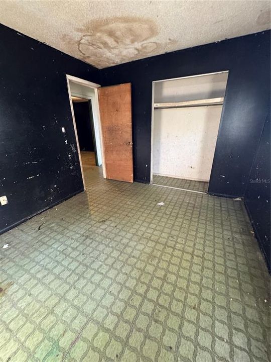 На продажу: $159,900 (3 спален, 1 ванн, 998 Квадратных фут)