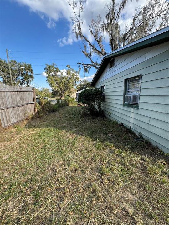 На продажу: $159,900 (3 спален, 1 ванн, 998 Квадратных фут)