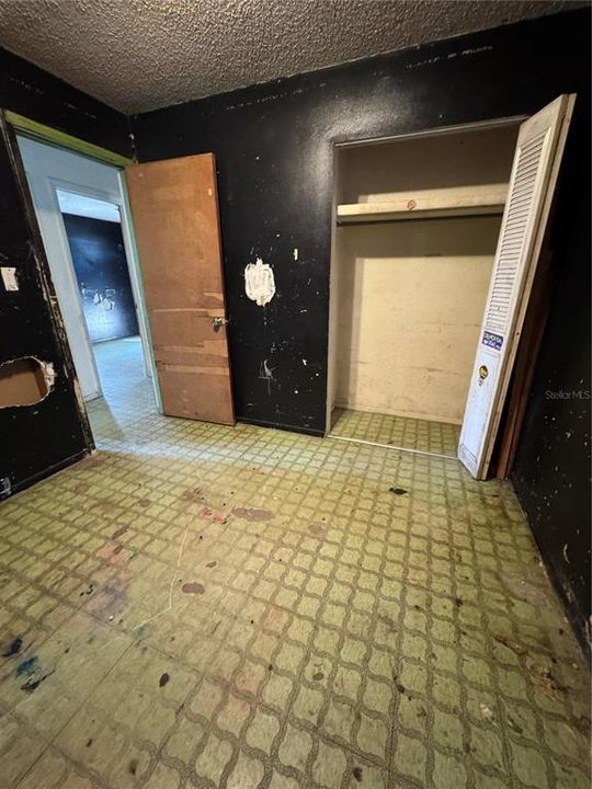 На продажу: $159,900 (3 спален, 1 ванн, 998 Квадратных фут)