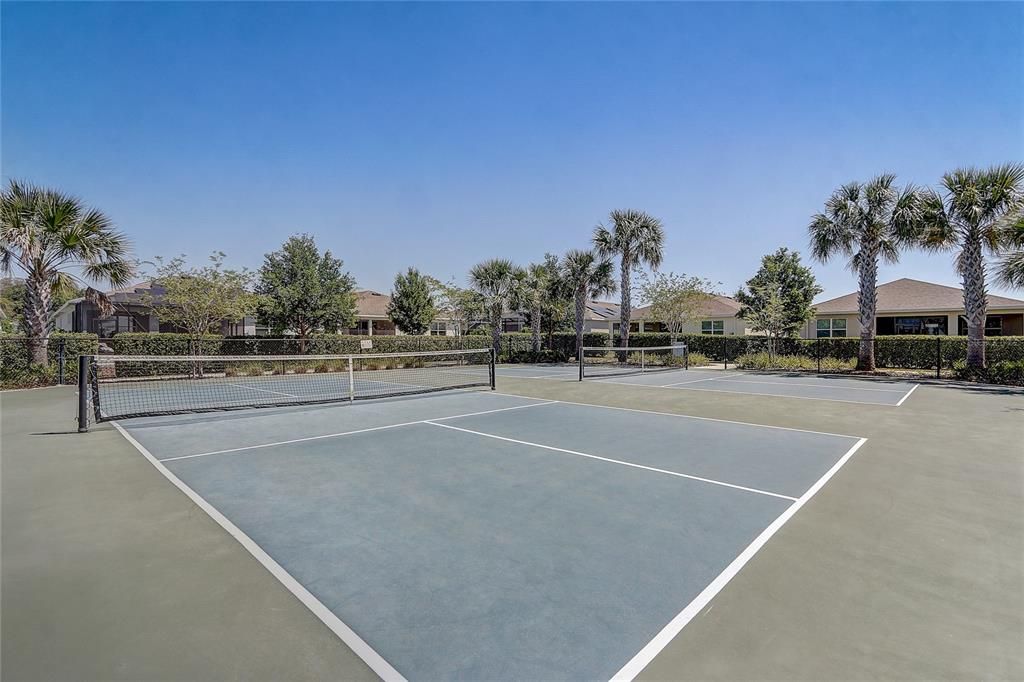 For Sale: $357,990 (3 beds, 2 baths, 1844 Square Feet)