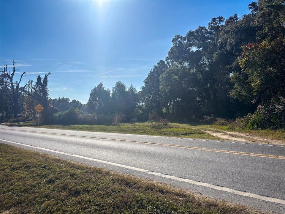 En Venta: $860,000 (2.76 acres)